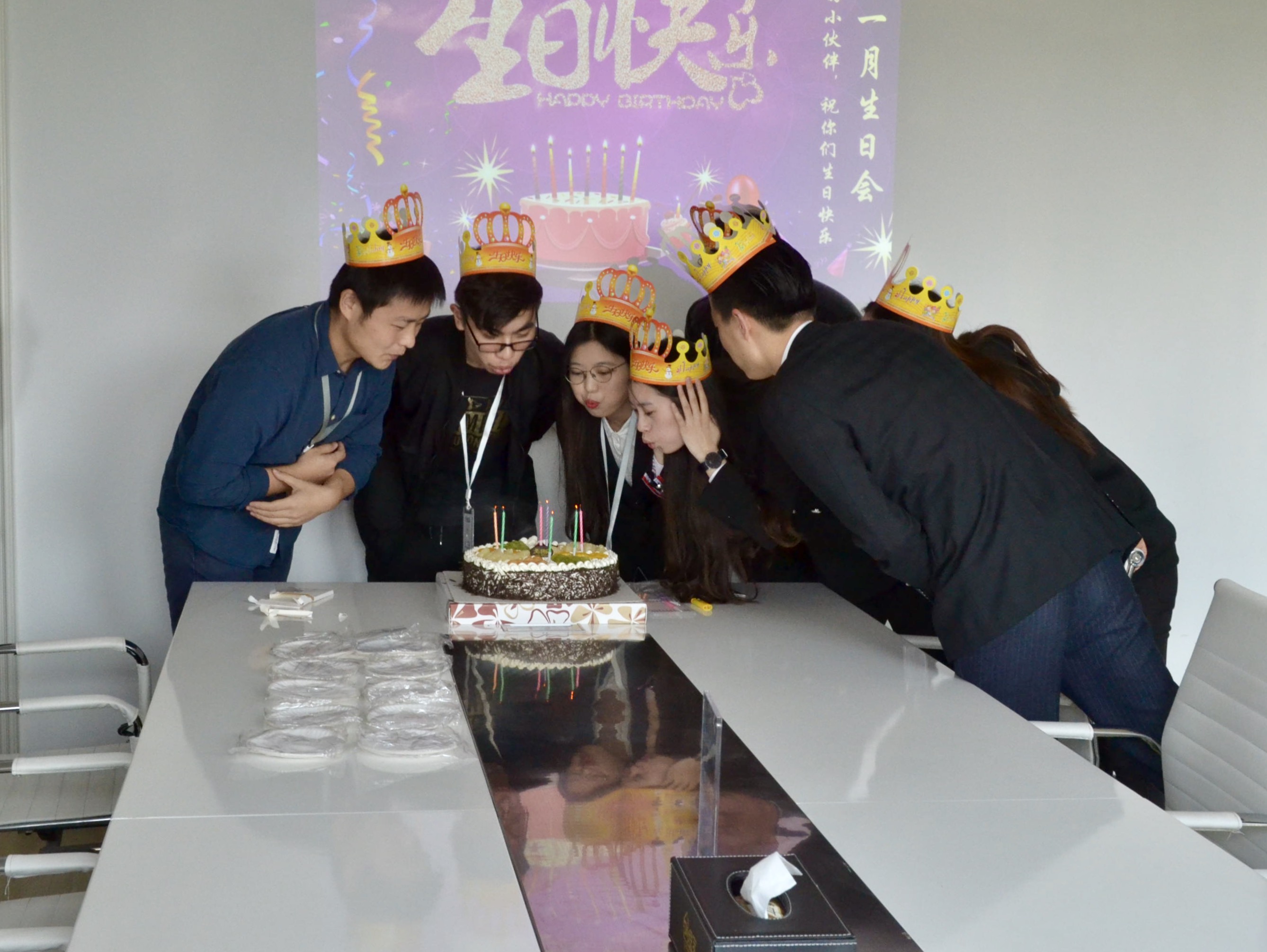 【11月生日會】壽星們希望各位小伙伴照顧好自己的身體哦！