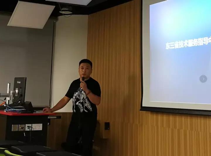 中港室內(nèi)環(huán)境凈化行業(yè)學術(shù)研討會暨中國室內(nèi)環(huán)境凈化治理專業(yè)委員會香港分會成立一周年紀念會議圓滿結(jié)束！