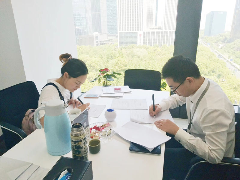 熱烈祝賀陳總簽約創(chuàng)綠家浙江省縣級市代理！