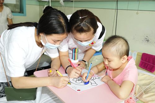 室內(nèi)甲醛超標(biāo)怎么辦？為了快樂(lè)暑假，父母必須這么做！