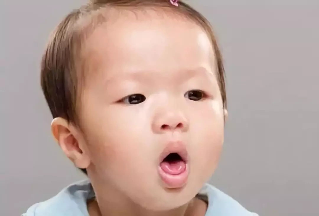 4歲男孩和媽媽辦“婚禮”，真相令人淚崩！
