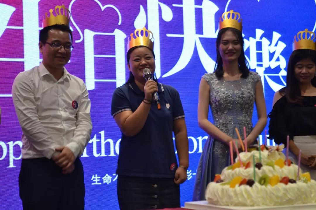 創(chuàng)綠家環(huán)保2018年中工作會議暨5周年慶典圓滿結束！