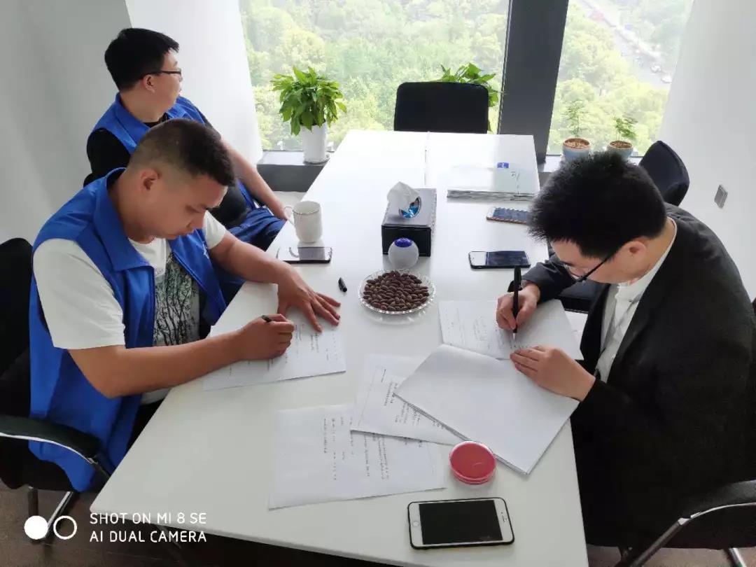 熱烈祝賀劉總、夏總簽約創(chuàng)綠家河南省安陽市縣級代理！