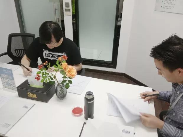 熱烈祝賀羅總簽約創(chuàng)綠家江蘇省南京市區(qū)級(jí)代理！