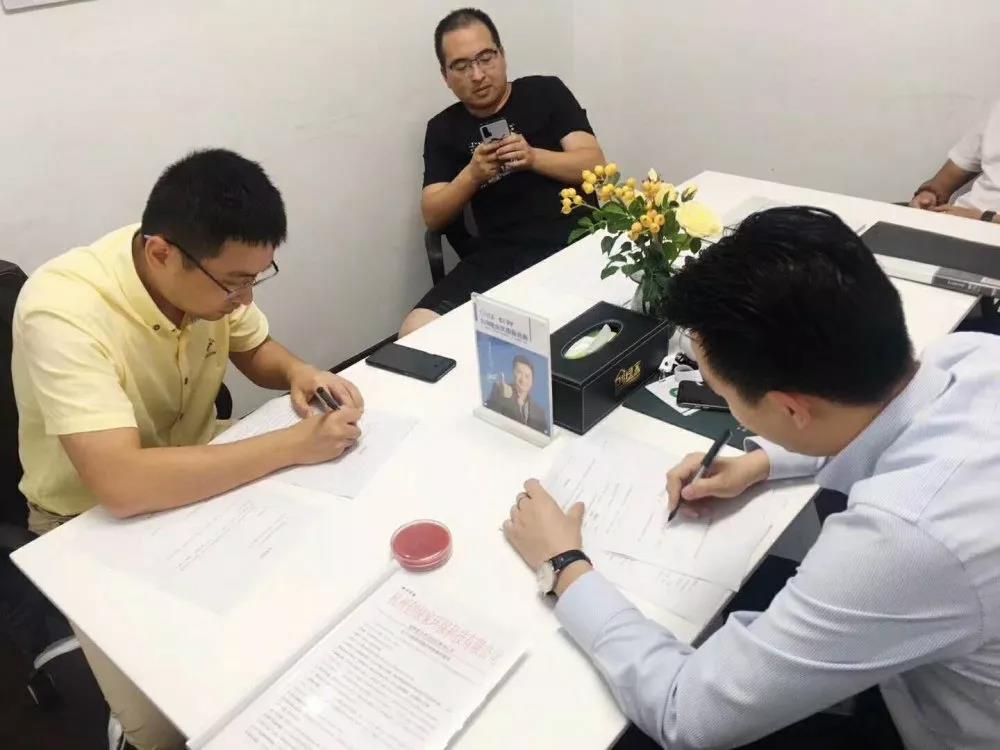 熱烈祝賀湯總簽約創(chuàng)綠家浙江省溫州市區(qū)級(jí)代理！