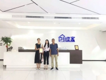 熱烈祝賀李總簽約創(chuàng)綠家河南省區(qū)級代理！