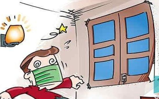 窗簾氣味刺鼻、甲醛超標，業(yè)主還以為是天然氣漏了……網(wǎng)友：新房子裝修后怎么去甲醛？